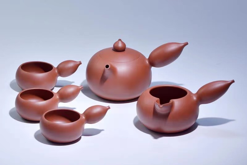 钦州坭兴陶广西工艺美术大师——徐晓尊