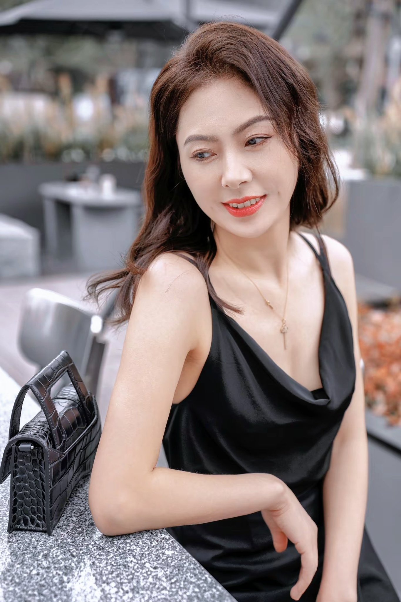 哈喽,小仙女们!我又来啦!