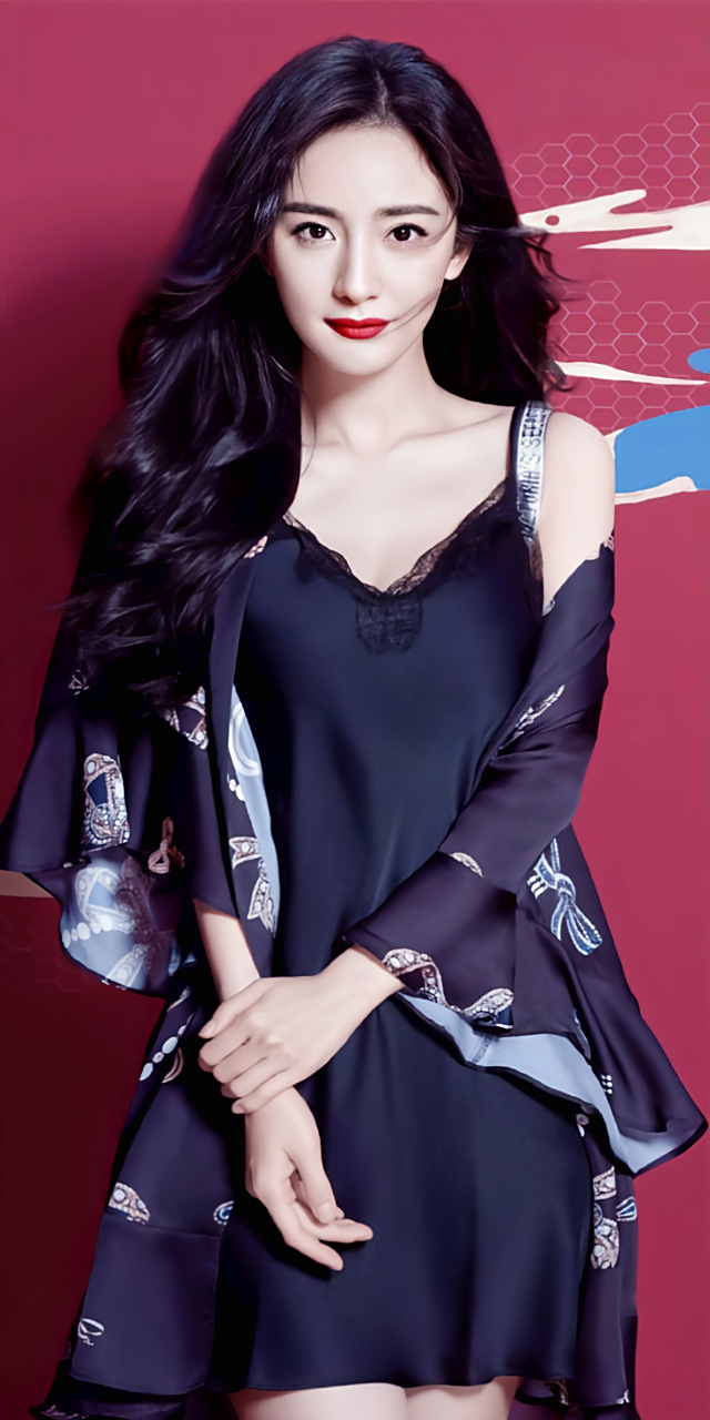 杨幂,维多利亚的秘密壁纸秀!