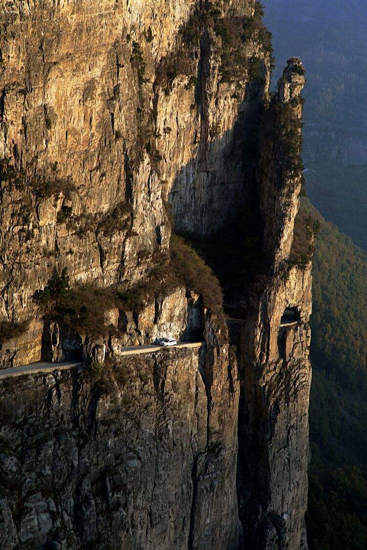 游南太行王莽岭,看挂壁公路