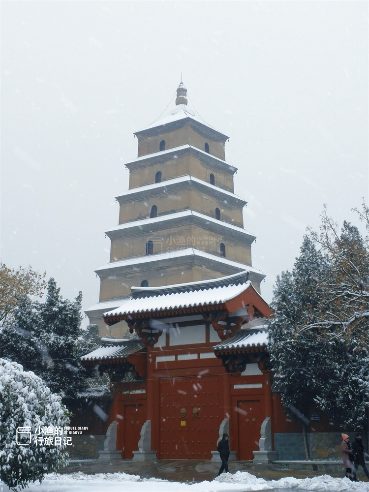 西安的雪景:还不得把中国人全给迷s!