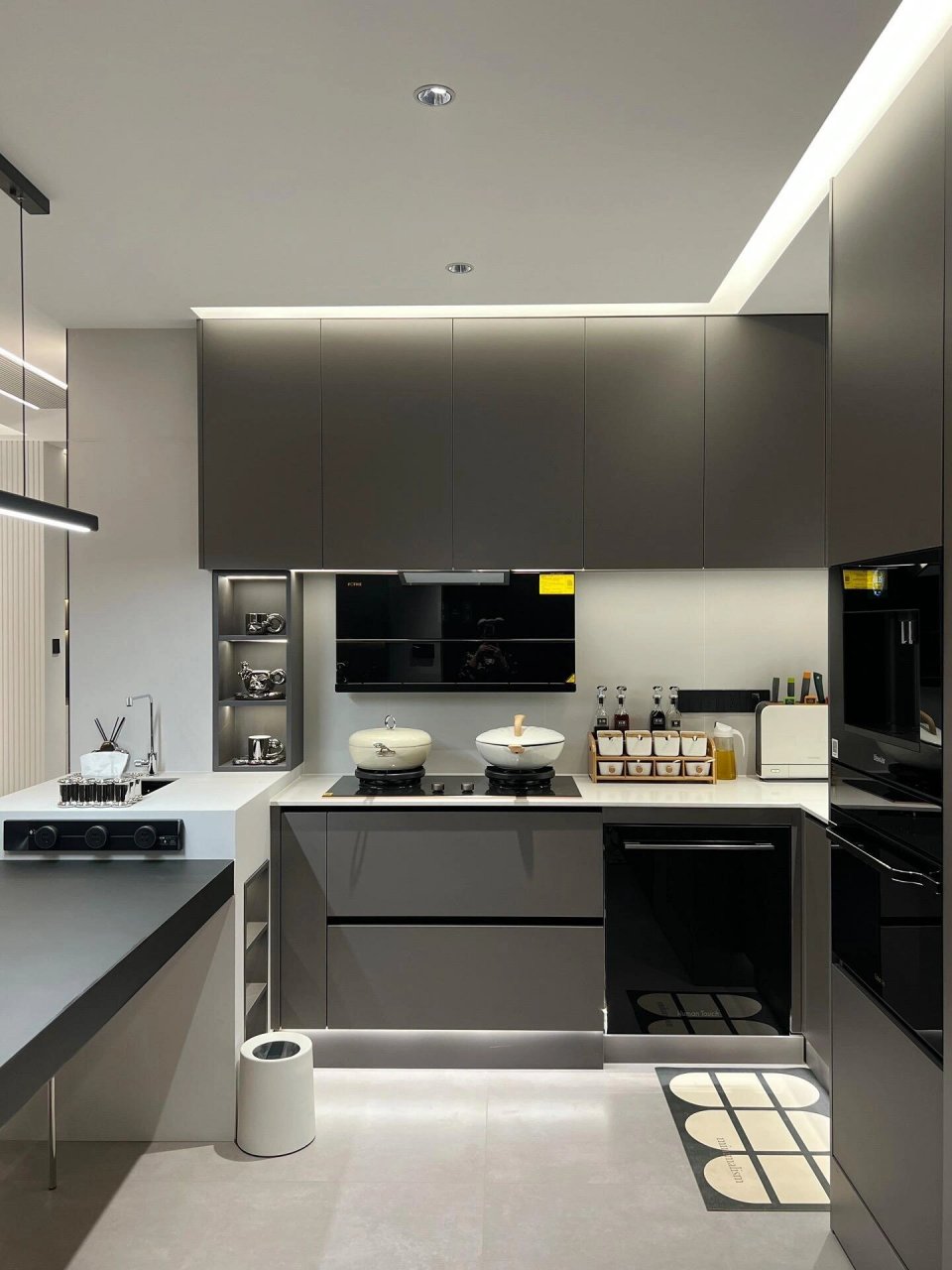 被全小区围观的开放式厨房  开放式厨房受全小区居民瞩目  在这个小区