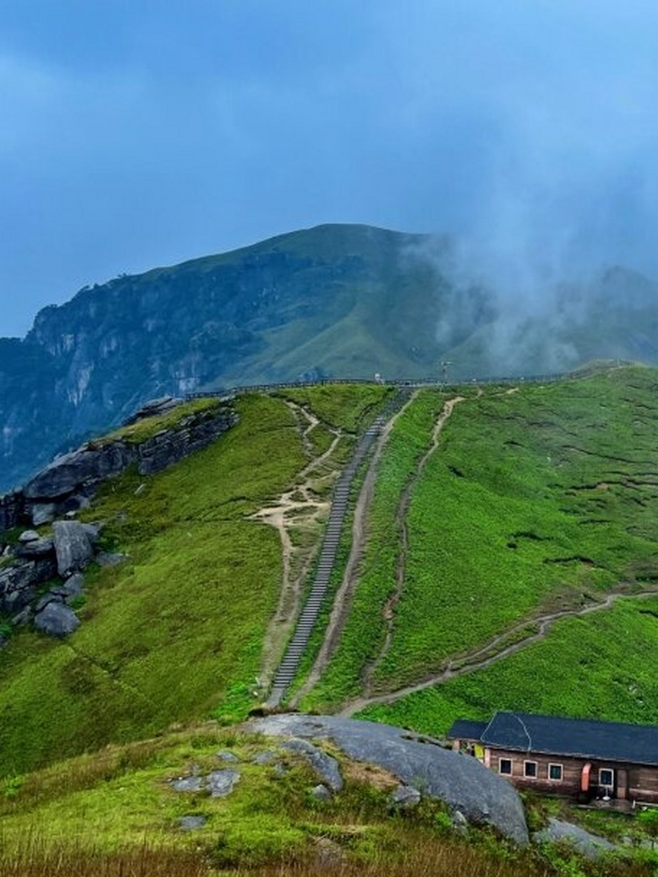 武功山白鹤峰图片