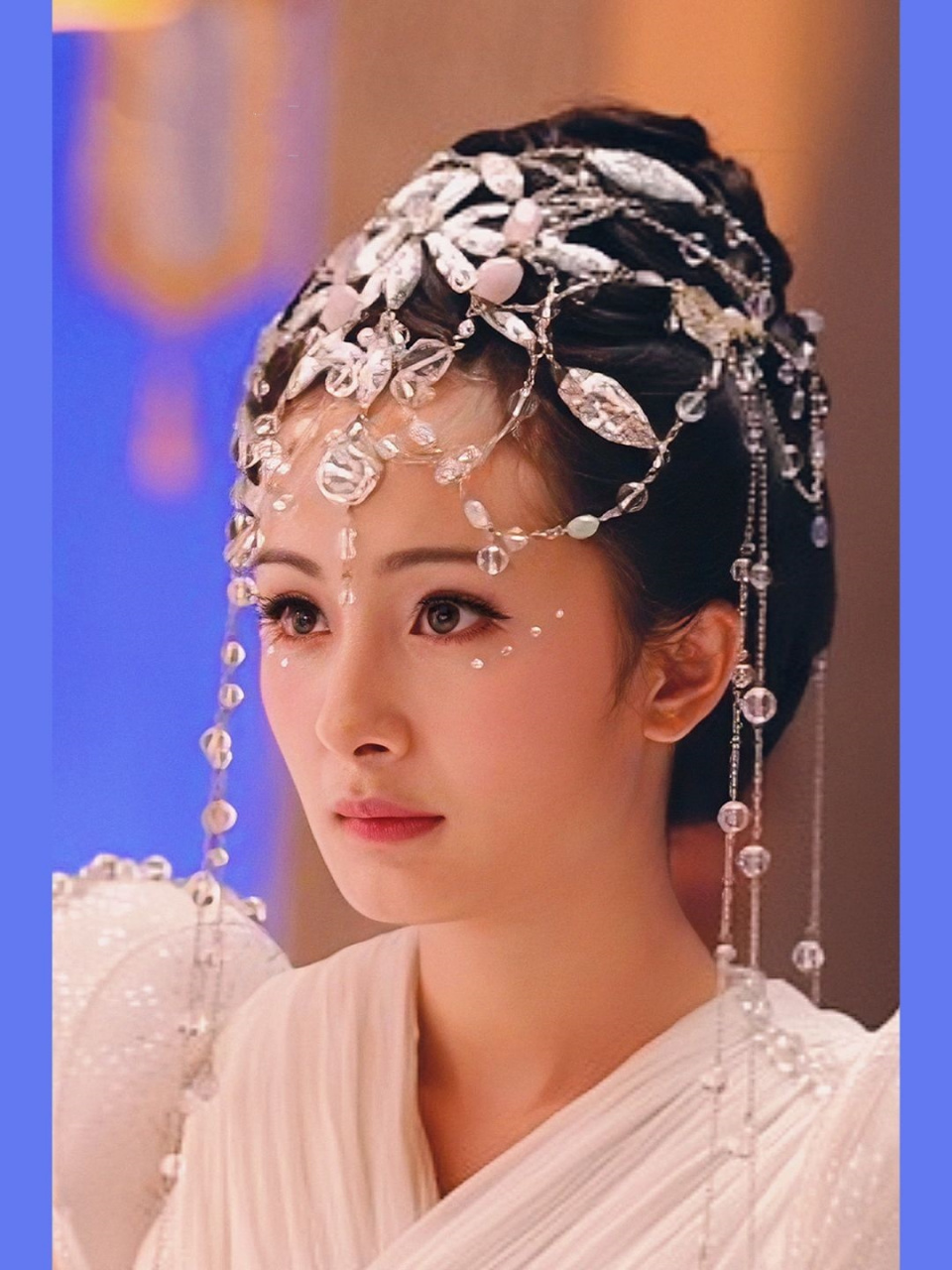 如果没有,那就说说杨幂在《仙剑奇侠传三》中饰演的夕瑶吧!