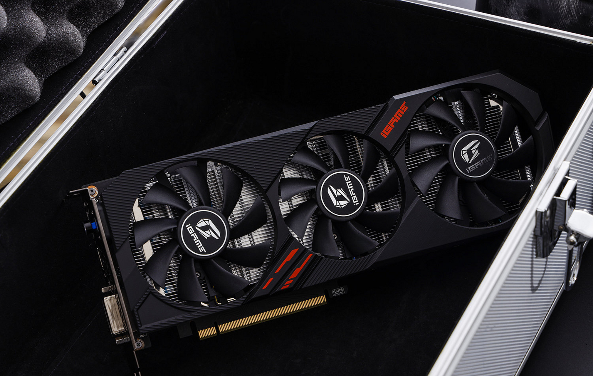 gtx 1660 ti作为nvidia的旗舰产品之一,具有强大的性能和优秀的性价比