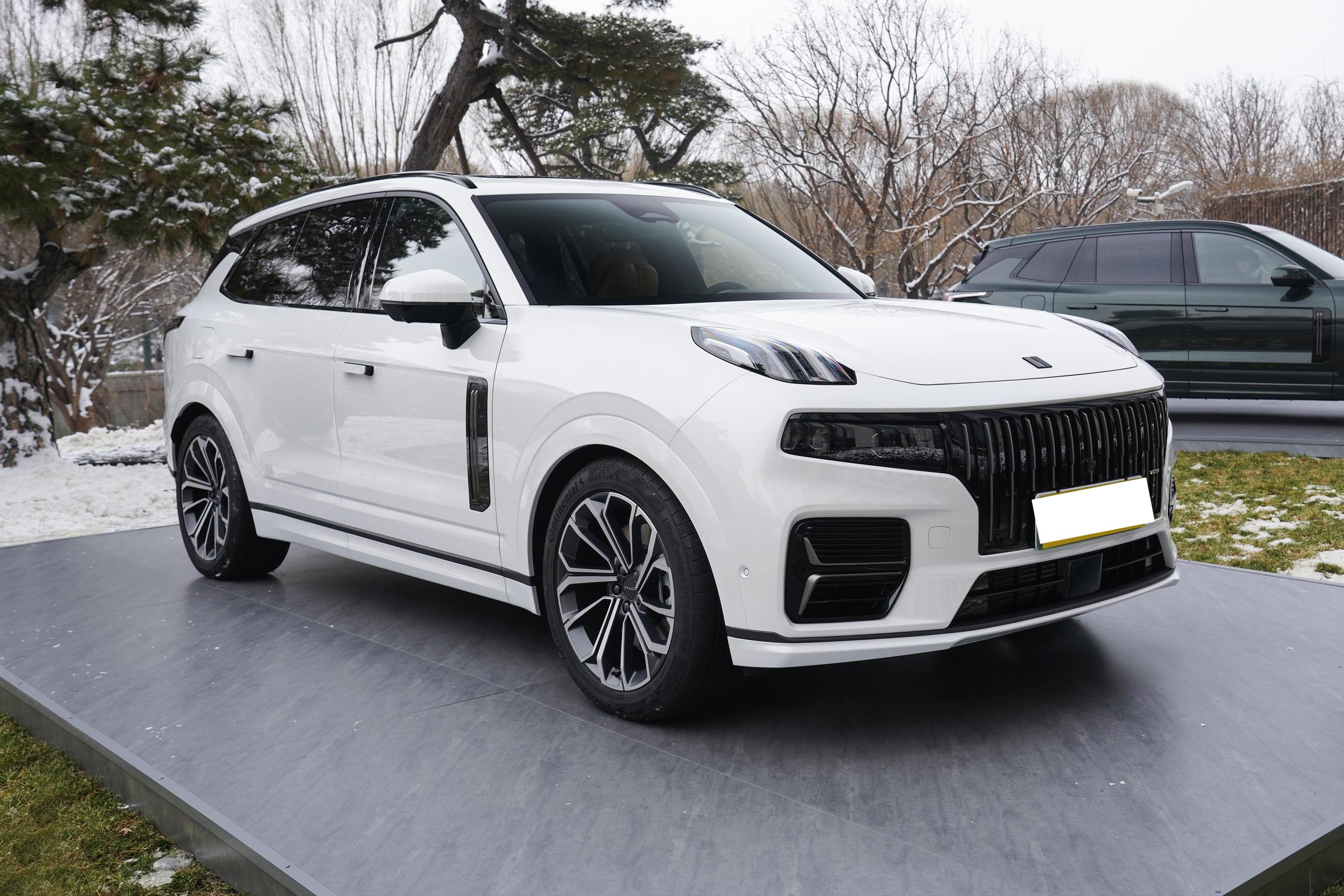 新款领克09 em-p上市,外观/内饰微调,中大型suv,售30.78万元起