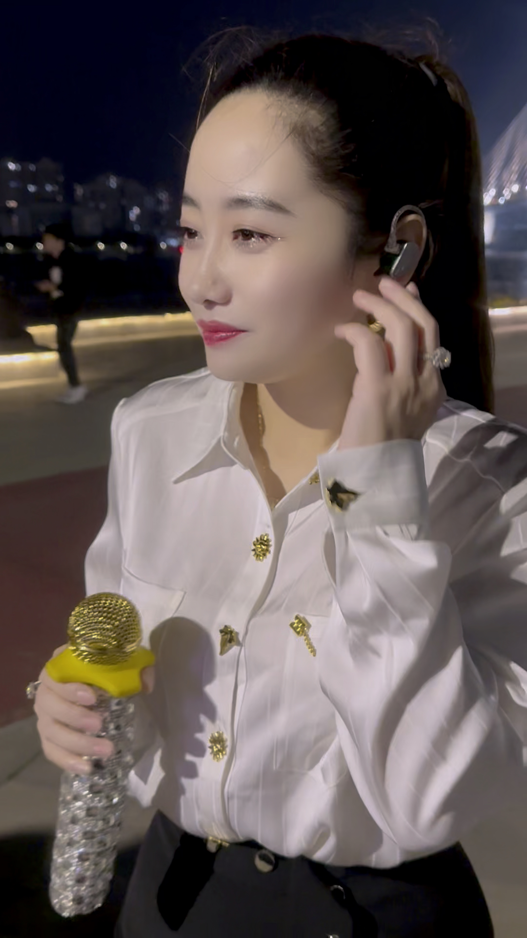 鞍山大晨辰 西楼儿女