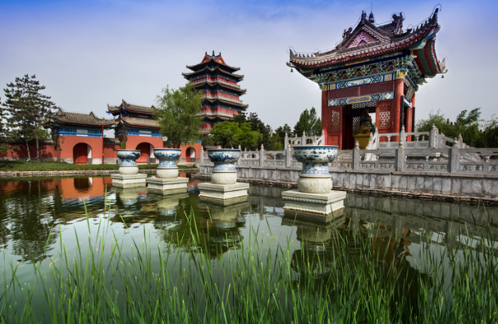 赵公明财神庙:古韵之魂,大年初一的火爆祈福地.