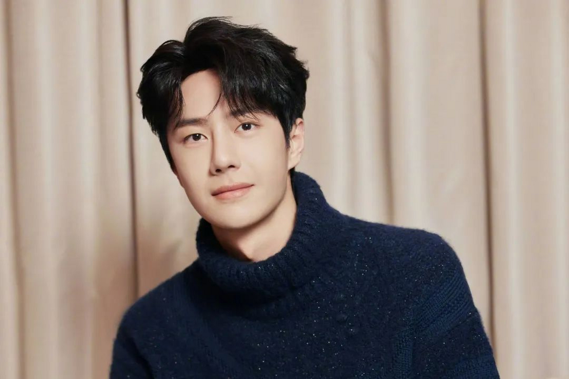 乐华娱乐股价暴跌,营收高度依赖头部艺人王一博,引发网友热议.