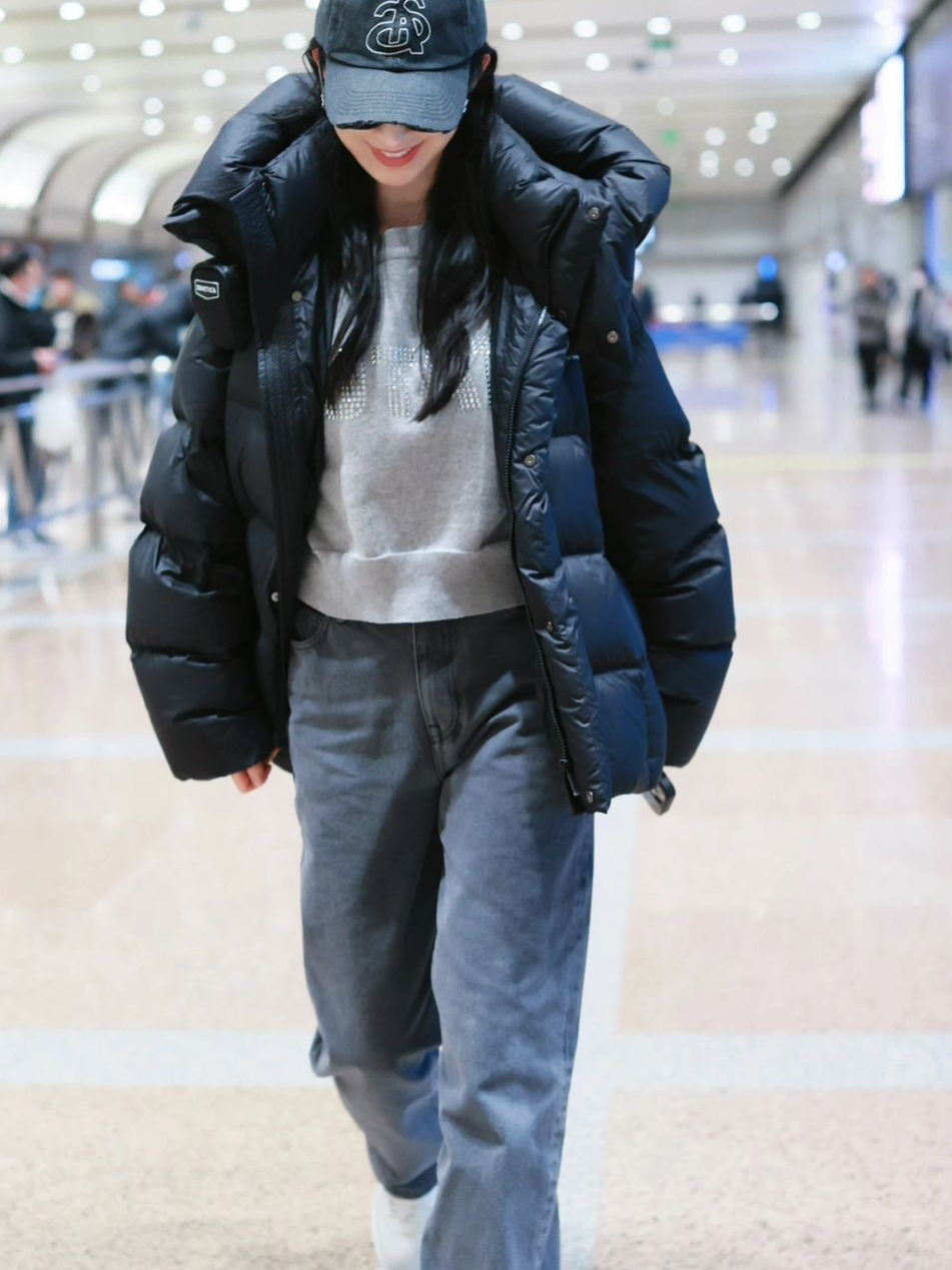 搭配紧身裤和靴子～休闲韩系感拿捏