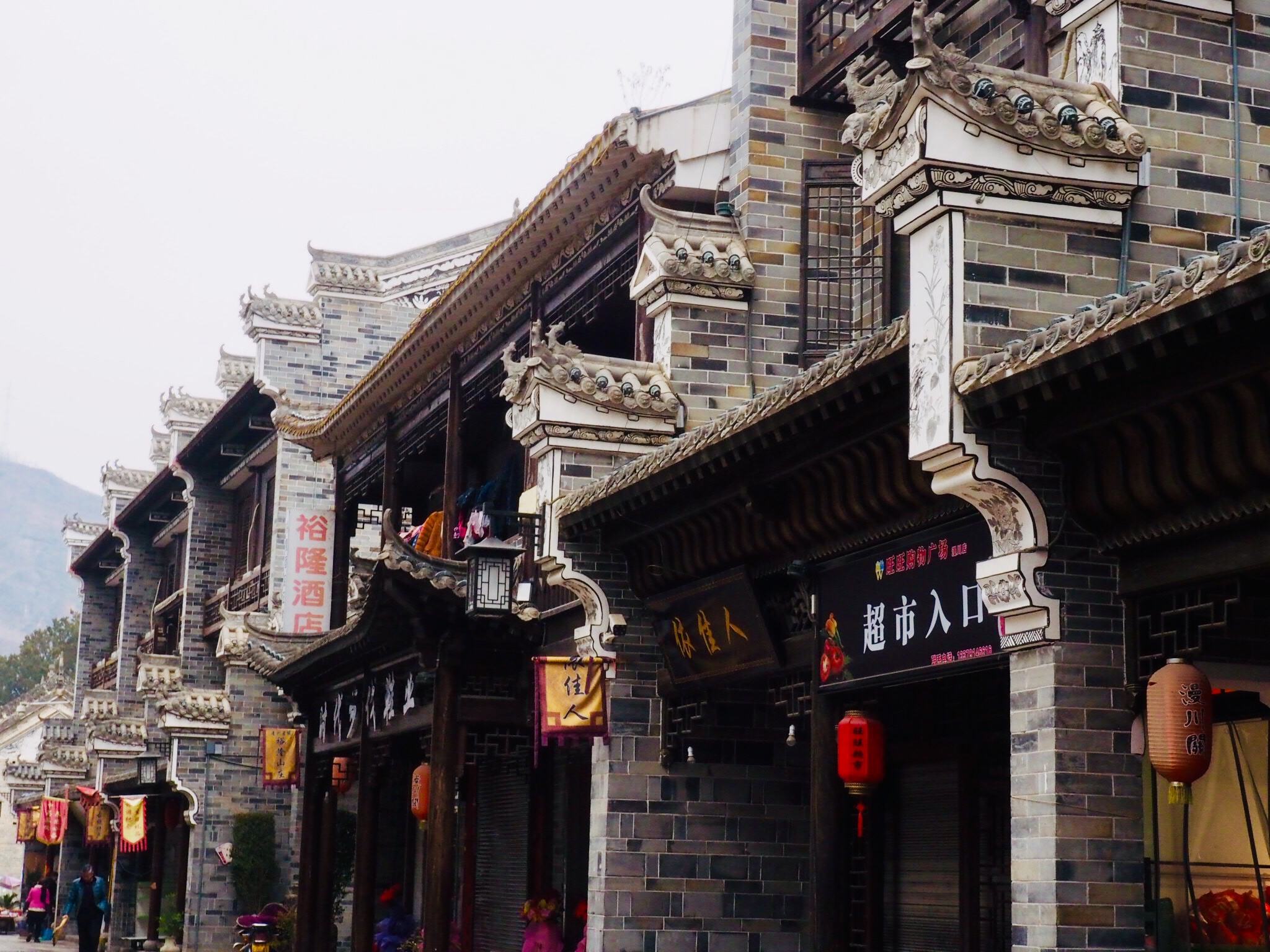 陕西又一古镇走红,人称"西安后花园",门票免费风景极美