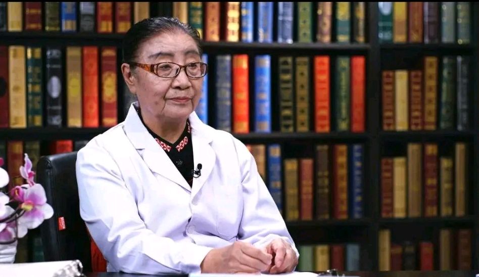 著名针灸学家夏玉清,发明"电热针"疗法,临床效果显著