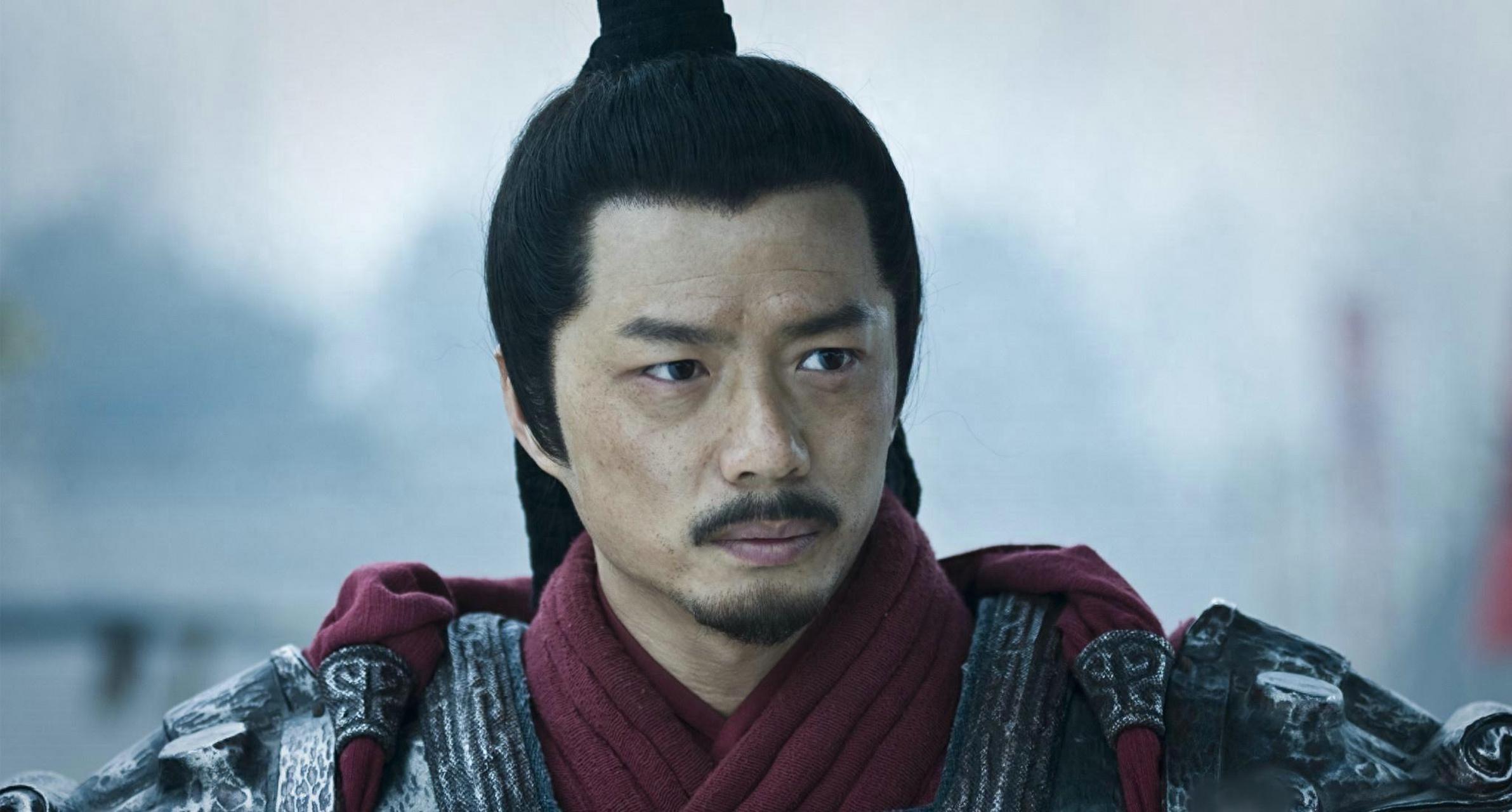 韩信为刘邦立下汗马功劳,但因功高盖主而被杀.萧何则得以善终.