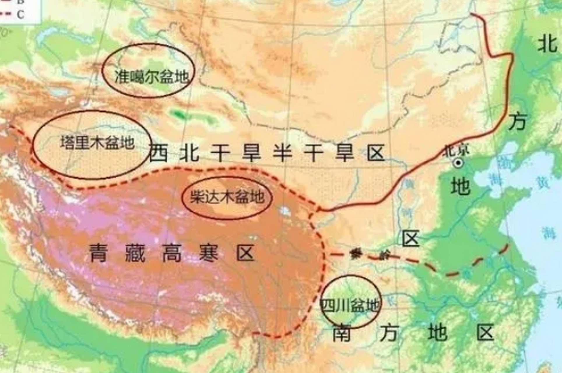 柴达木盆地的平均海拔在2600～3000米左右,是中国海拔最高的盆地,同时