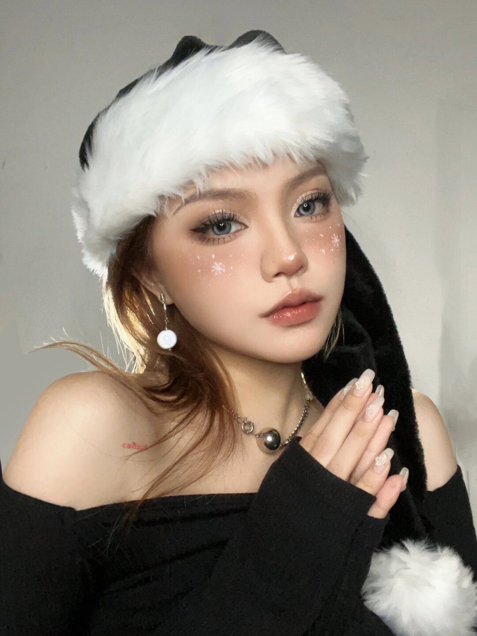 酷妹的专属圣诞妆  无糖圣诞限定,酷妹们的专属妆容揭晓