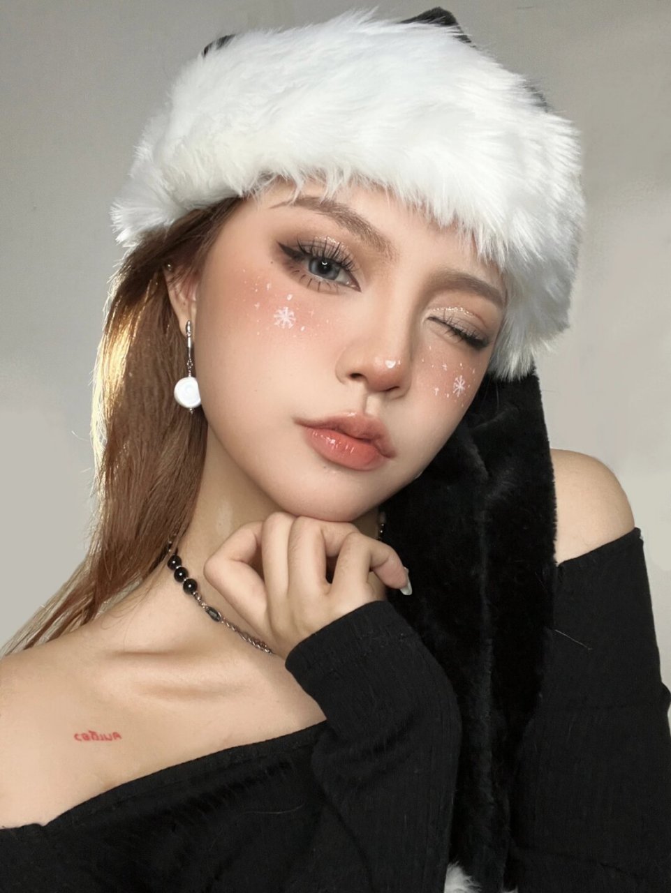 酷妹的专属圣诞妆  无糖圣诞限定,酷妹们的专属妆容揭晓