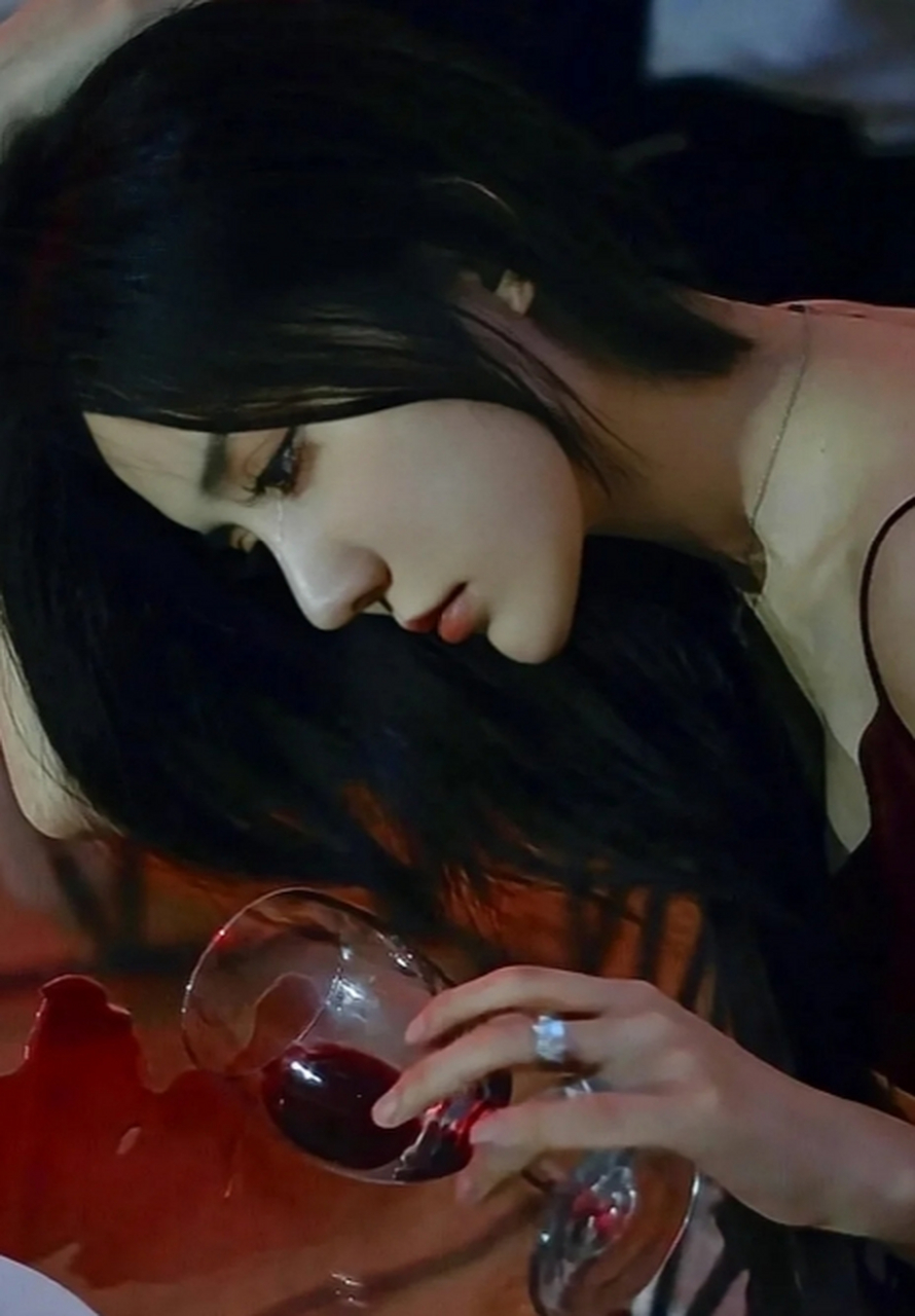 伤心流泪合集  想象一下,当你沉浸在这个合集中,你仿佛能听到那些无声