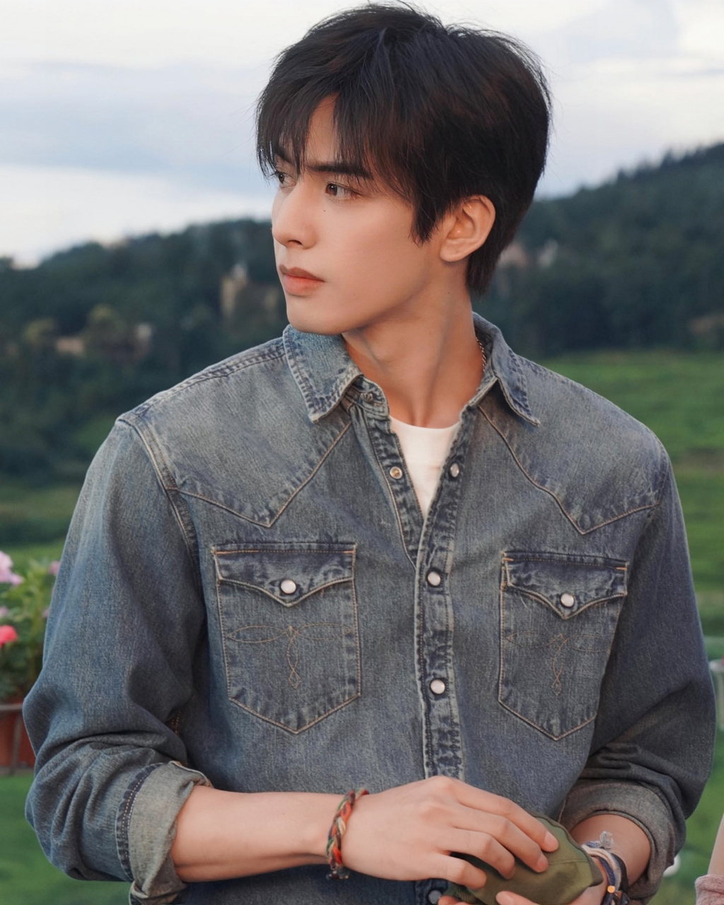 swl宋威龙头像 你亦是风景 风景和你一样赏心悦目 #最靓头像壁纸征集