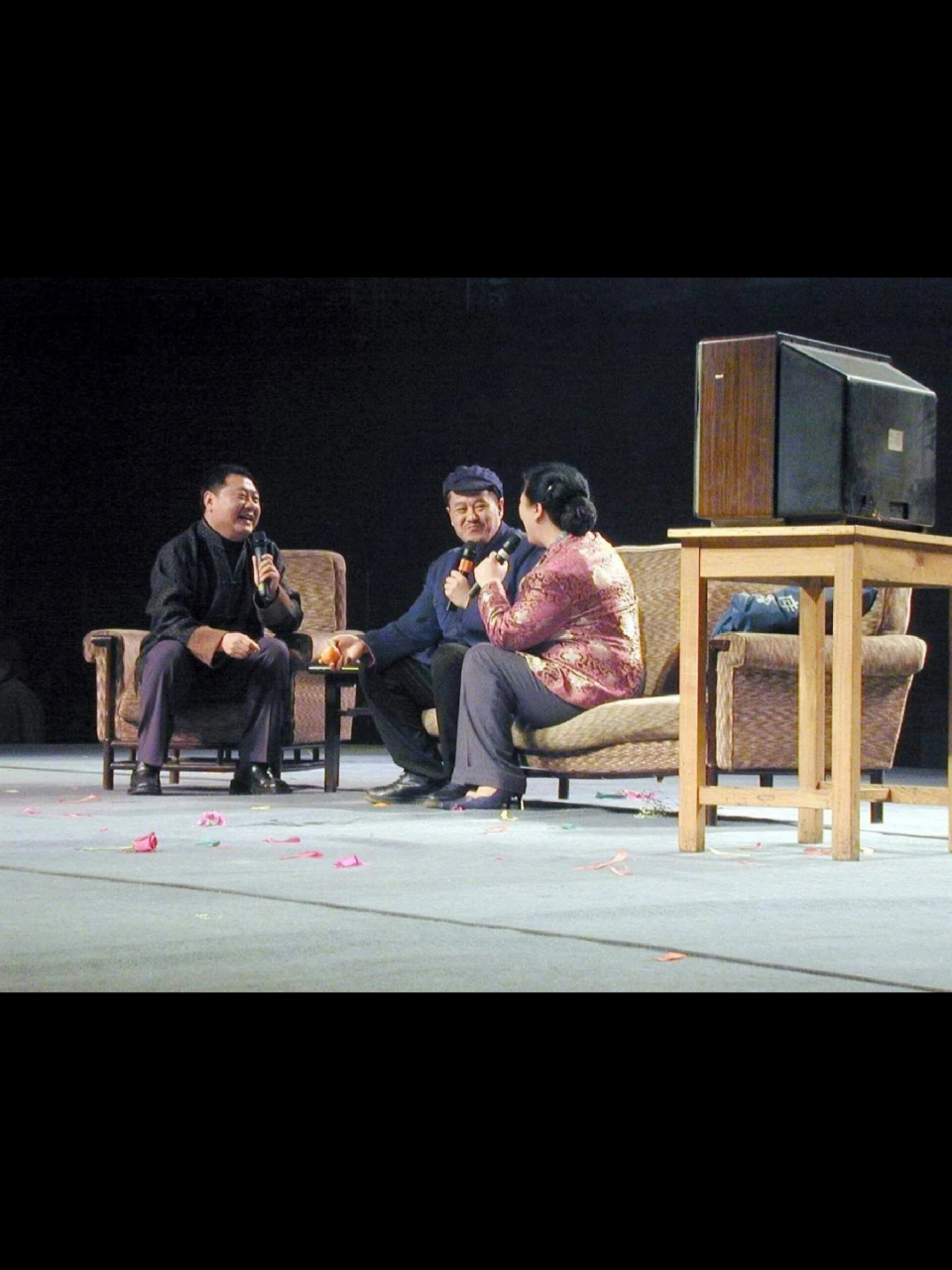 赵本山与范伟,这对默契的搭档,携手走过了十多年的辉煌岁月.