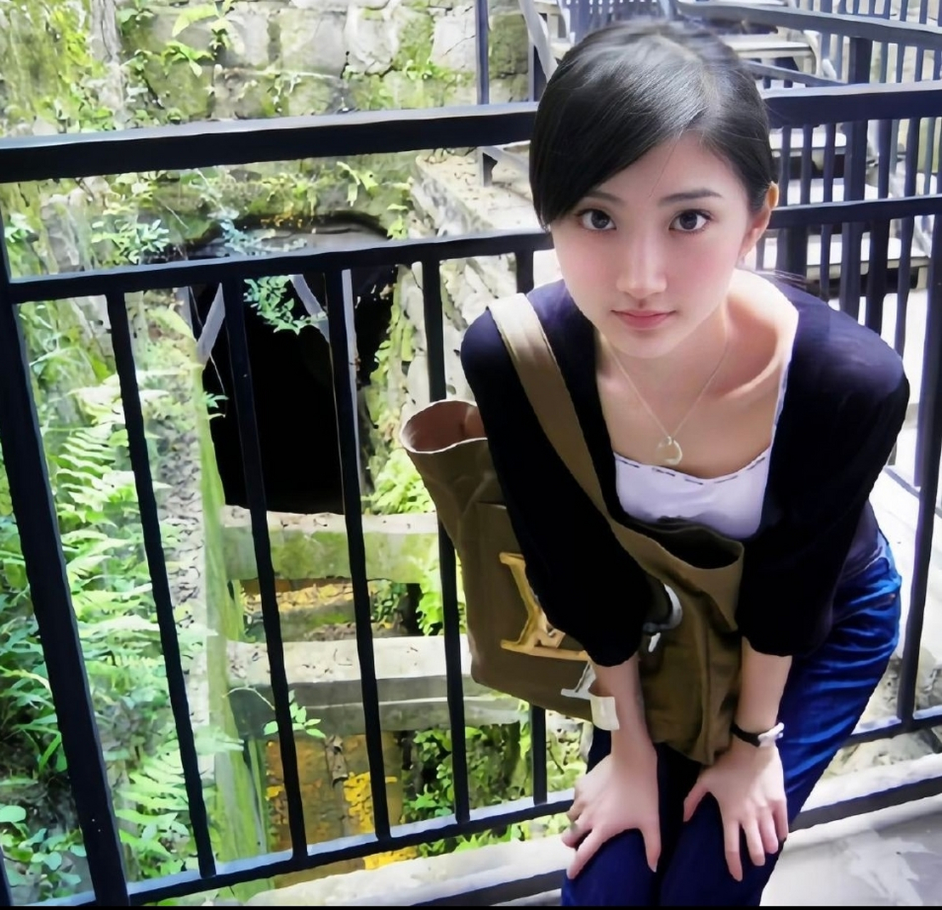 一些景甜早期照片,真是人如其名,清纯可爱.