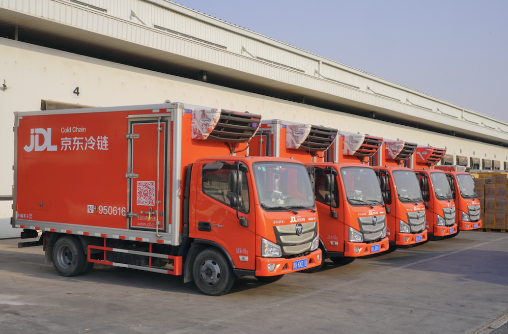 京东001号快递员辞职,刘强东说给他一套房,如今退休,工资曝光