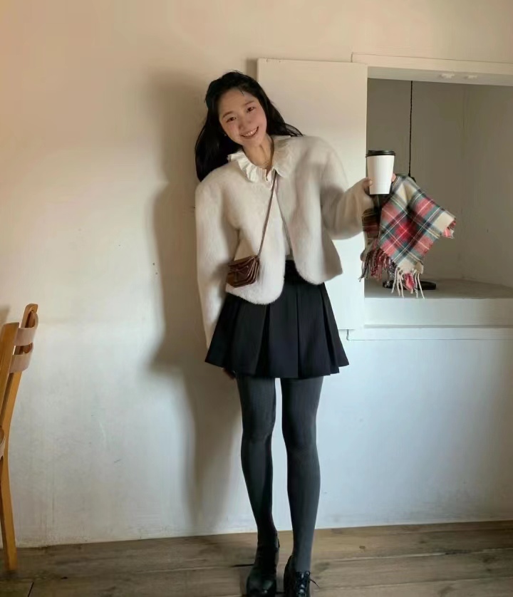 御妍苑:刚做完半永久纹绣后,要避免在纹绣区域上使用任何化妆品