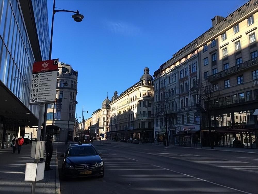 回顾:湖南妹子定居瑞典10年,在上海买了2套房,为了生活不敢回国