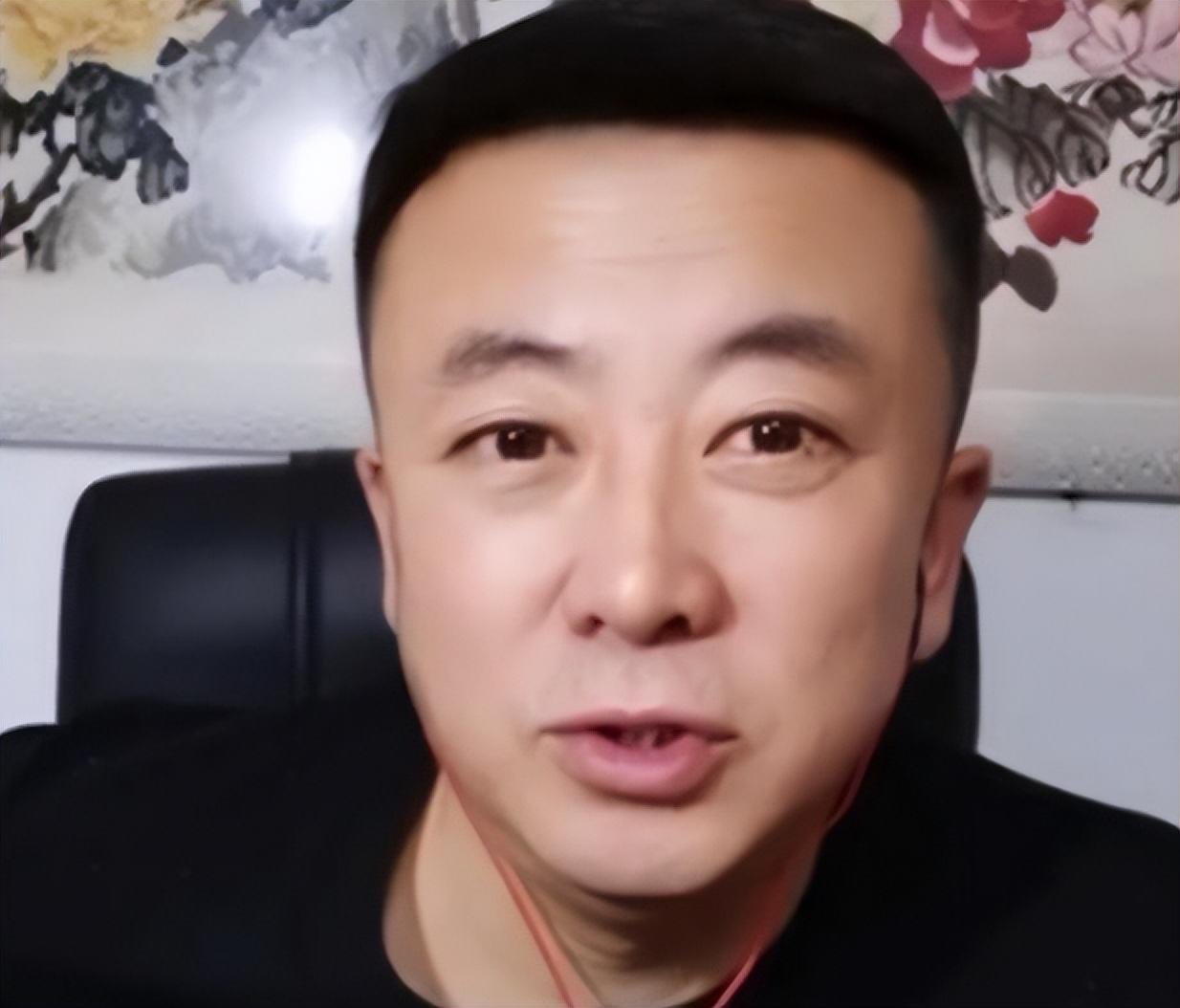 "最牛逃犯"吉世光,畏罪潜逃13年当群演,参演40多部电视剧爆火