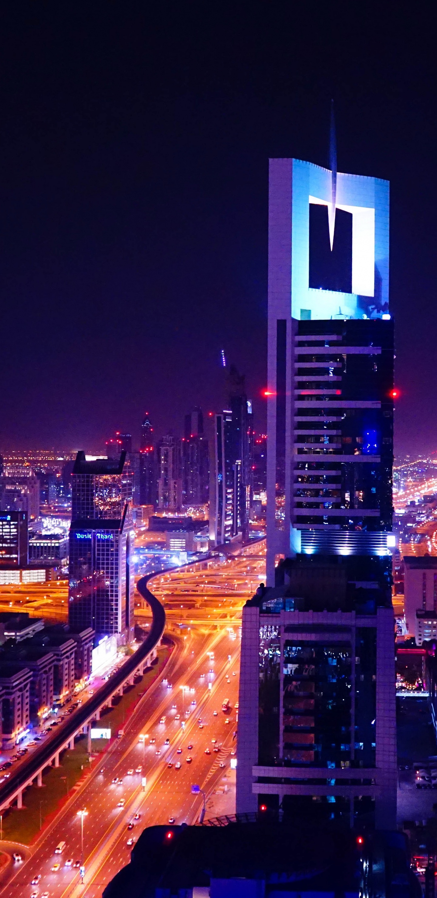 都市夜景壁纸~[火焰] 在繁华的都市中,高楼大厦林立,灯火辉煌.