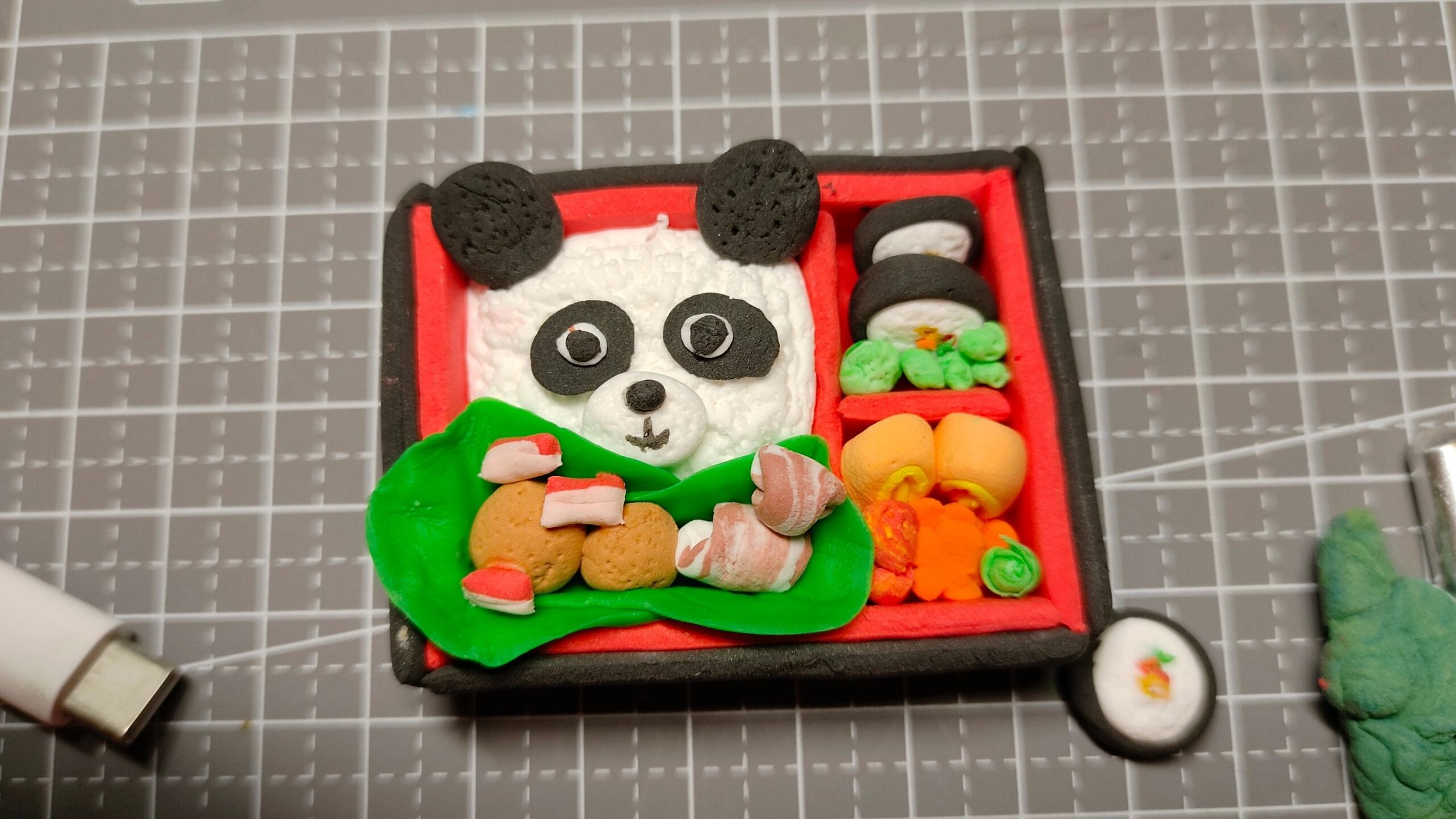 黏土手工  好可爱的便当,颜色也很好看.