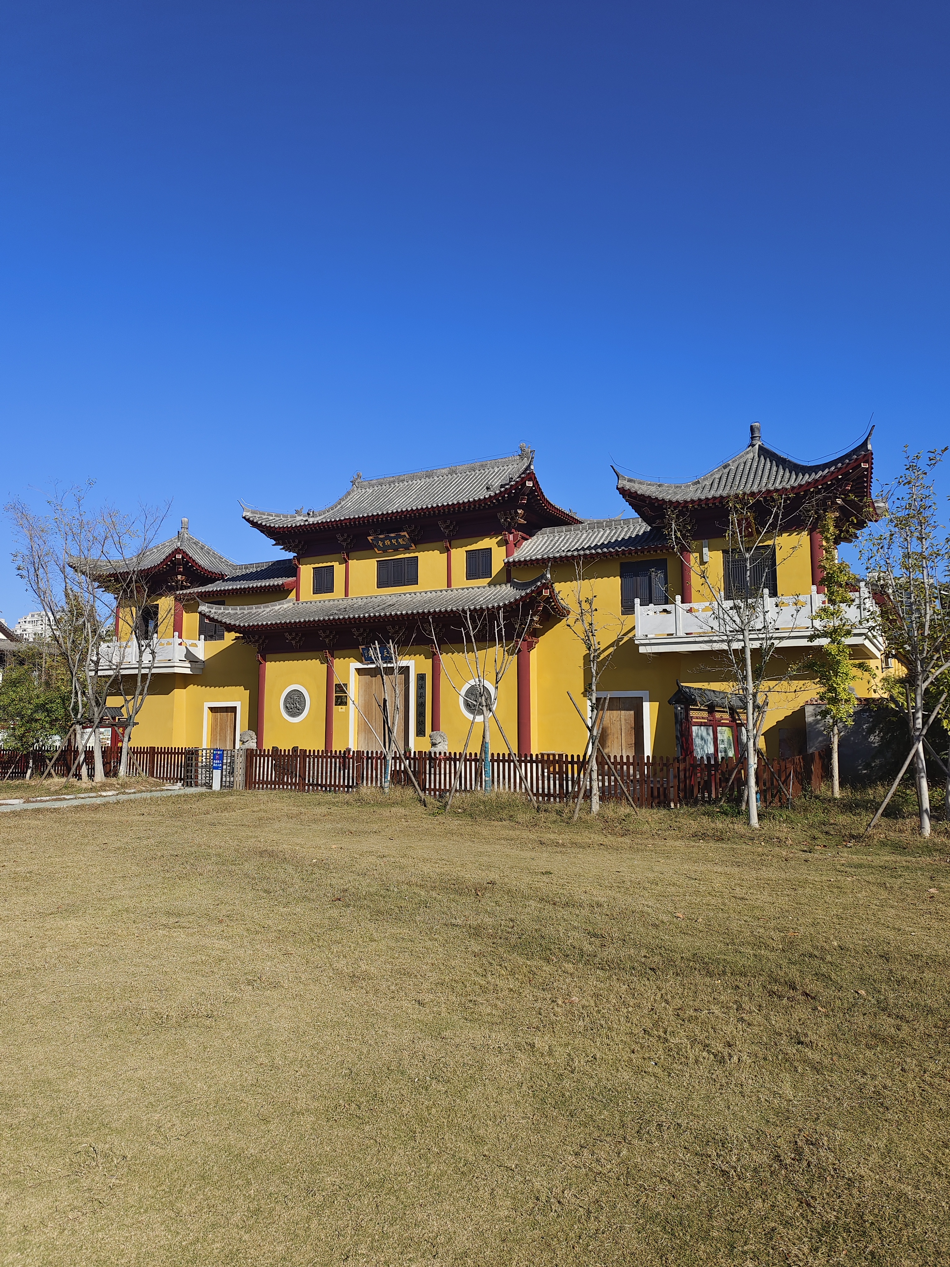 乾隆湖风景区图片