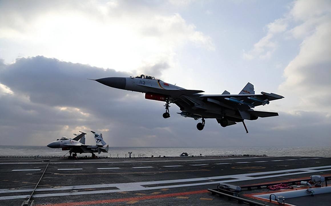 中国新一代舰载机研发:技术飞跃!