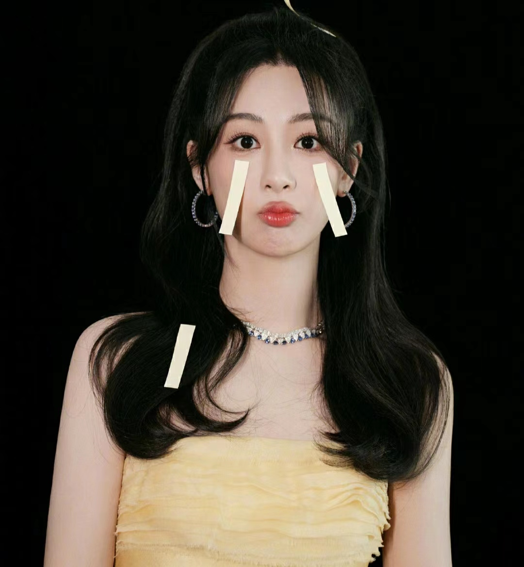 黑子别太恨杨紫,新剧《要久久爱》刚定档,黑粉:脸太肿认不出