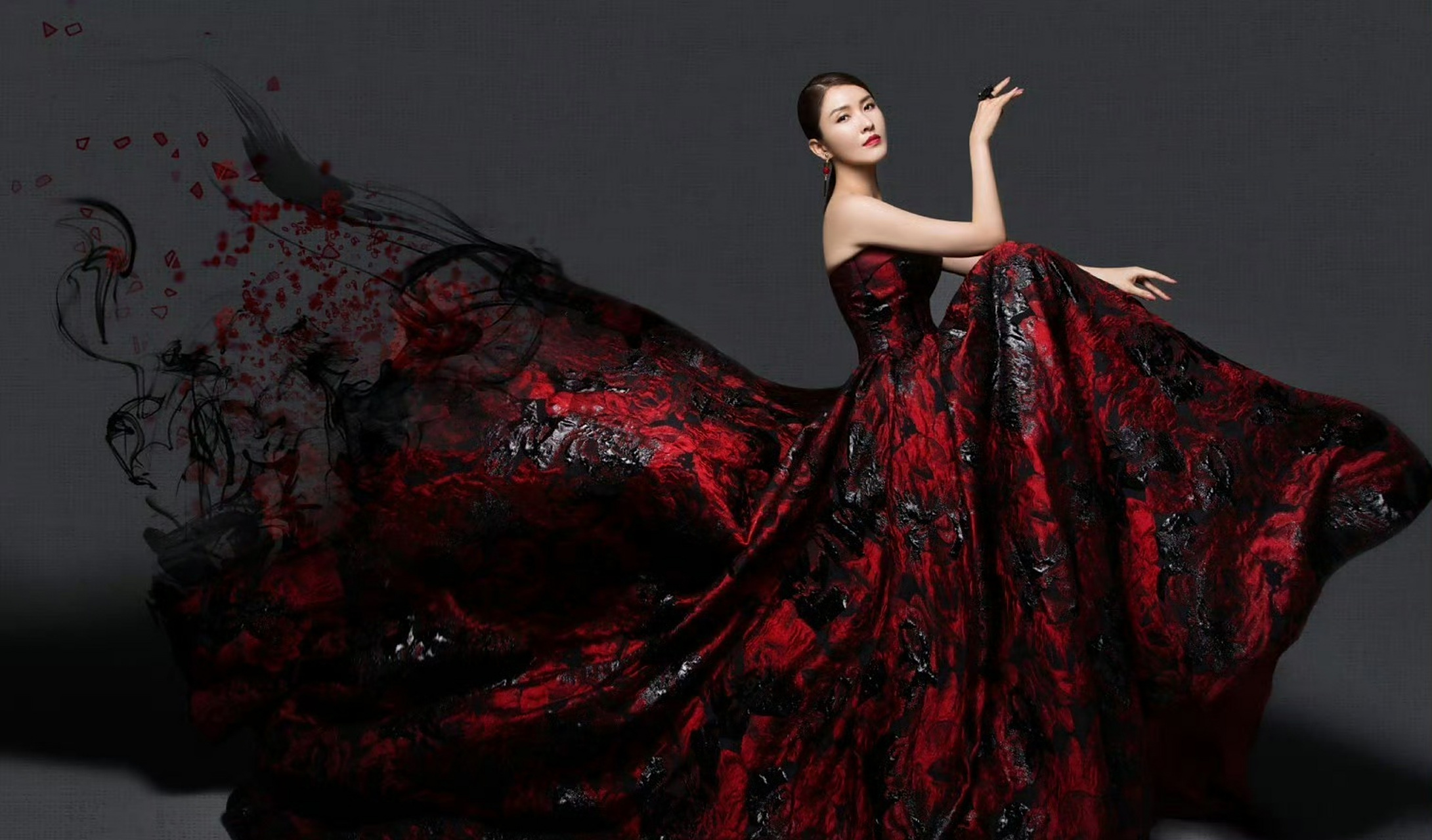 徐洁儿# #2024我想说#   美图鉴赏|徐洁儿  好霸气的写真