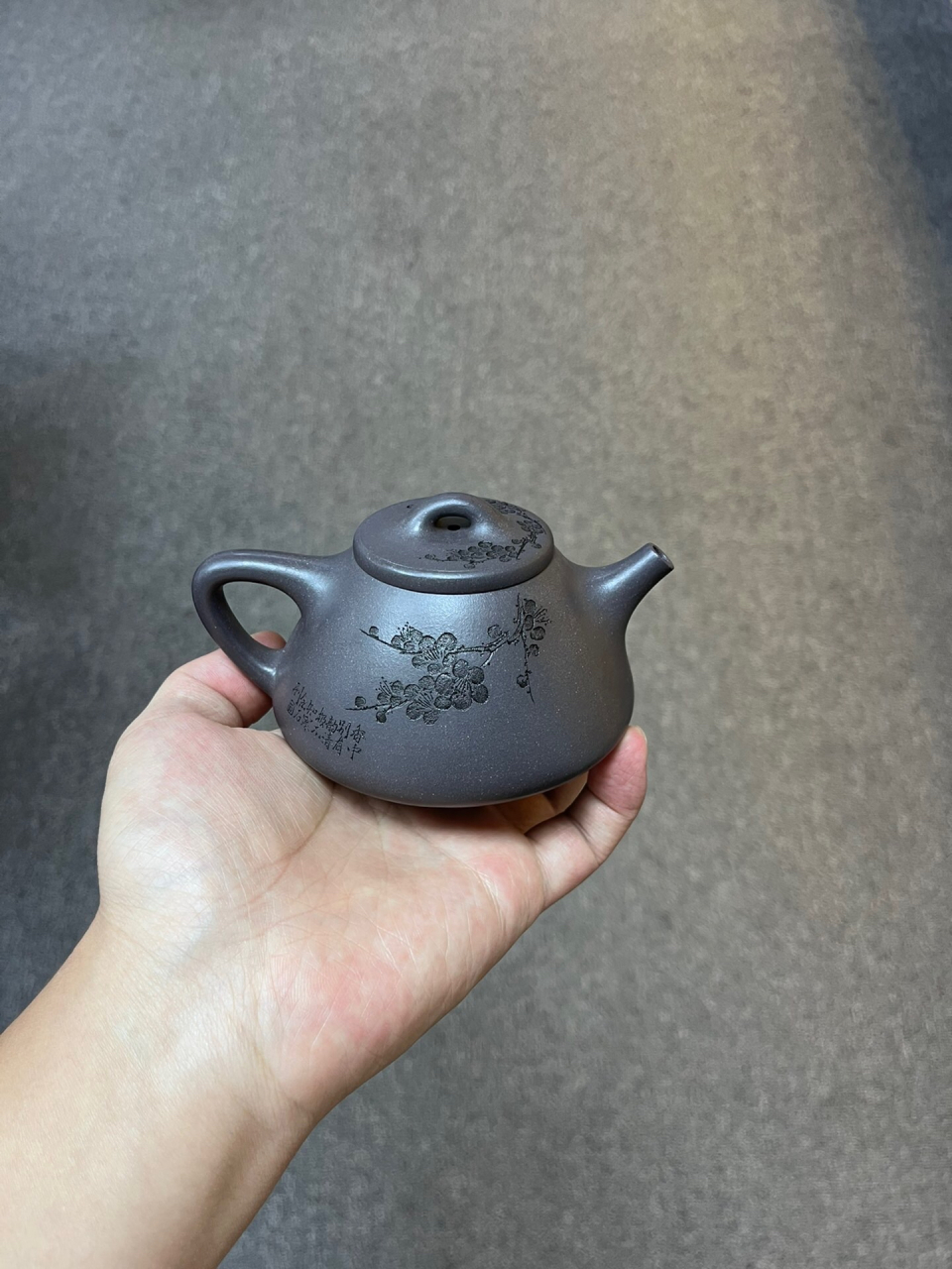 【子冶石瓢】天青泥·260cc·内推孔 在紫砂壶的世界里,人们常说"圆不