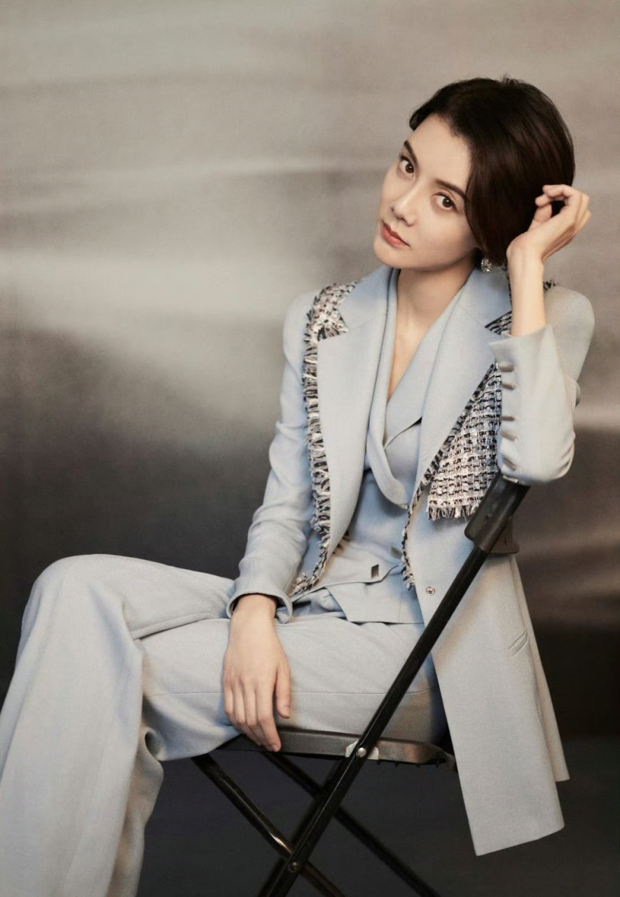 车晓算是气质形美女吧  #车晓# #2024我想说#   美图鉴赏|车晓