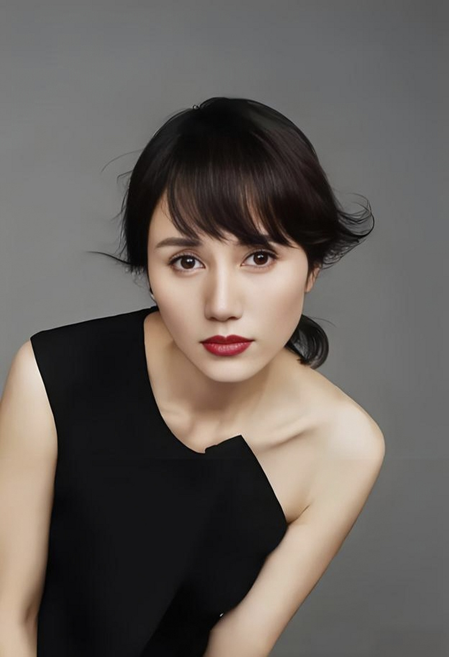 袁泉壁纸,岁月的优雅诠释者!