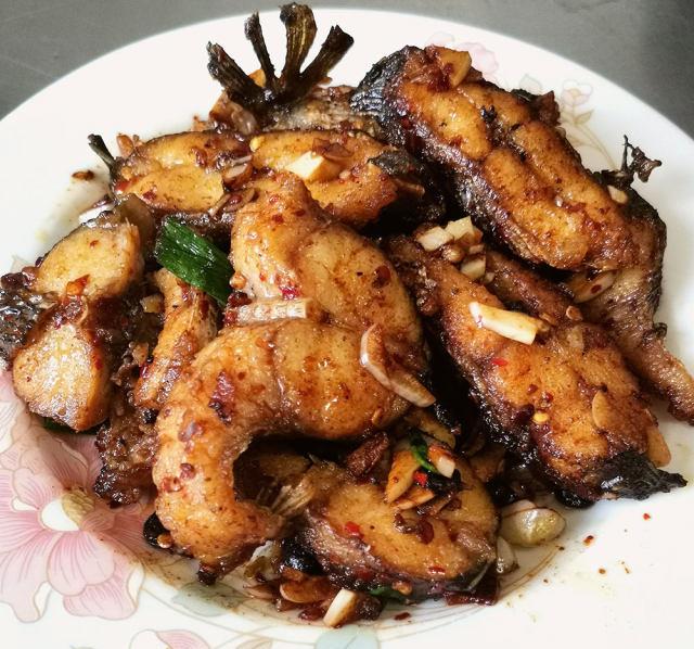 鱼中极品,美味无限:黑鱼怎么烧制大揭秘