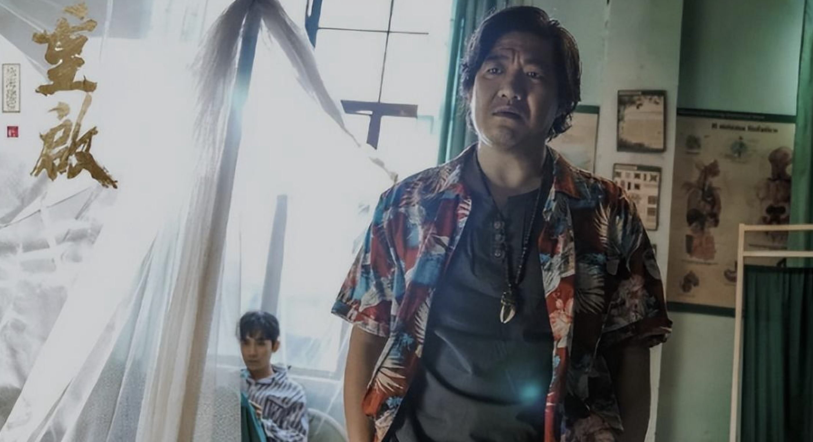 暗恋梅婷,骑电车参加同学聚会,47岁的陈明昊走红并不是意外