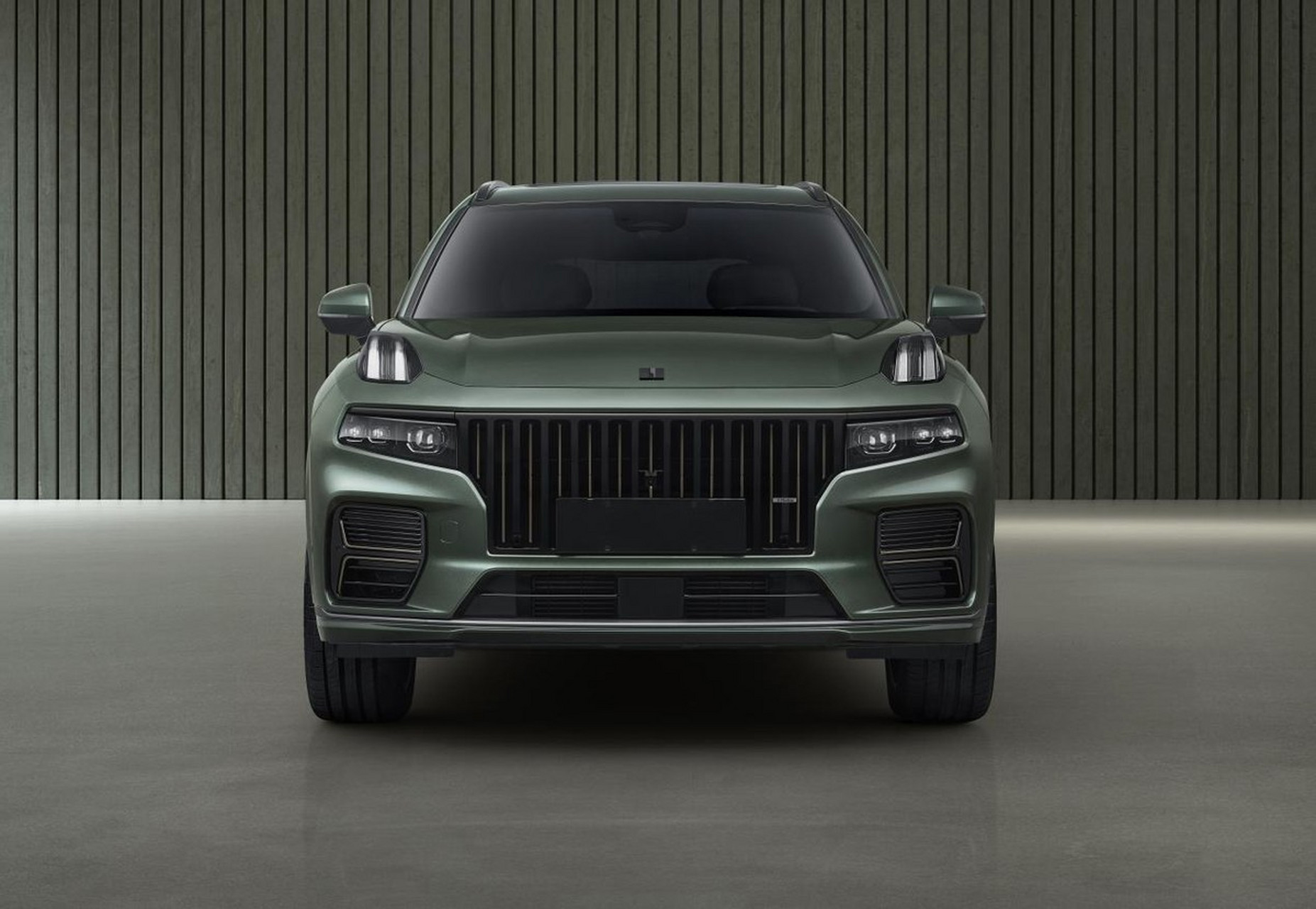 新领克09em-p于1月16日上市,作为中大型插电混动suv展现现代汽车工艺