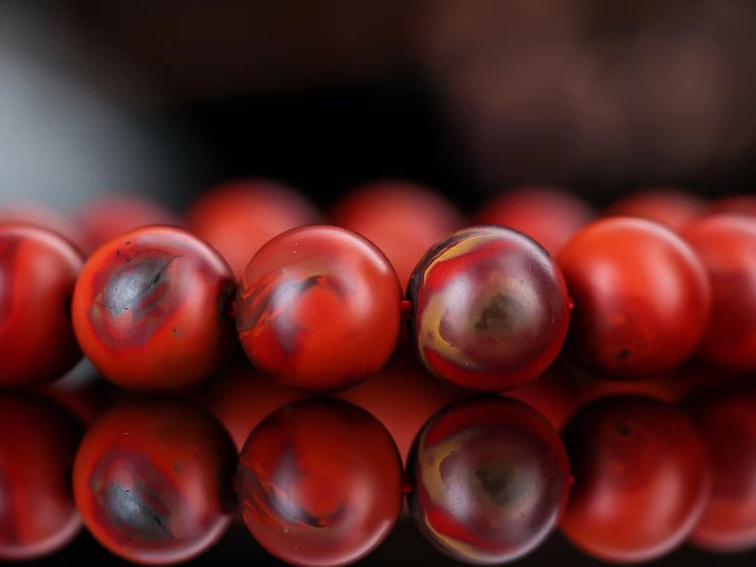 云南昭通包浆南红特点,昭通包浆料主要特点