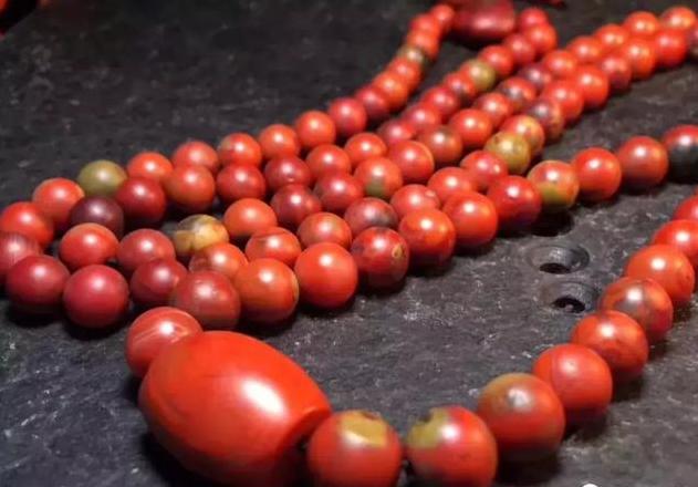 云南昭通包浆南红特点,昭通包浆料主要特点