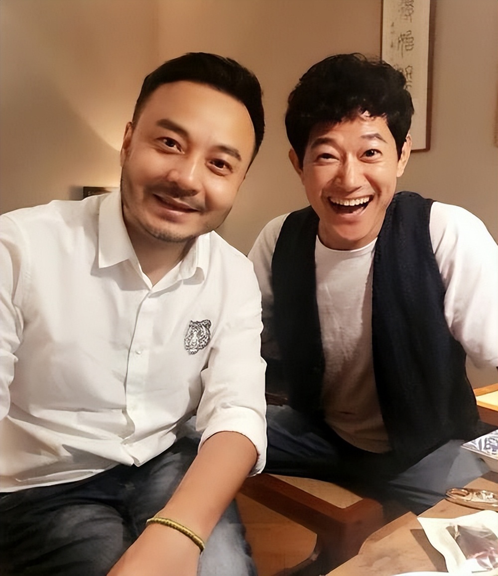 矢野浩二:演了15年"鬼子",回日本后却被打,女儿加入中国国籍
