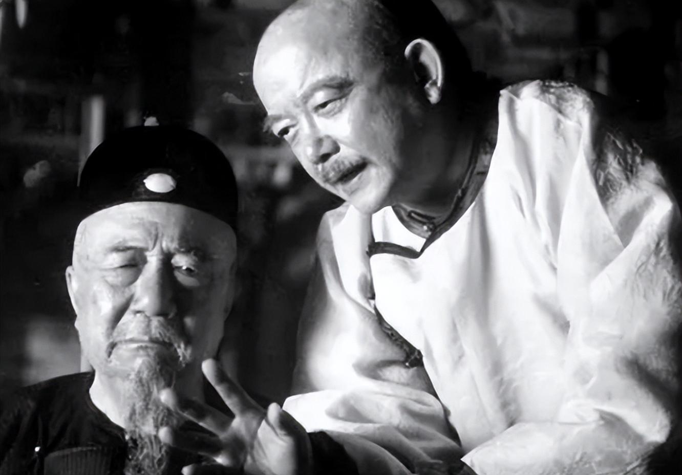 在电视剧开拍之前,李丁已经在话剧院的舞台上,经历了十多年的辛苦.