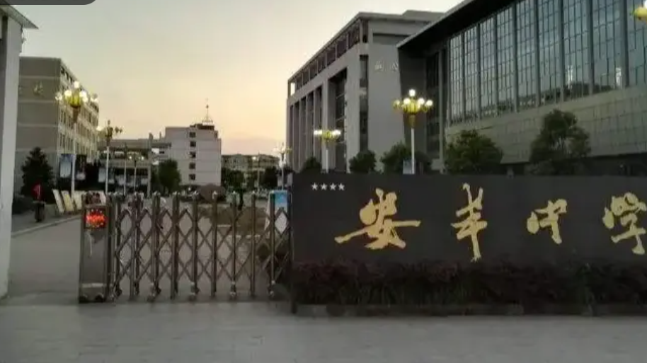 学校劝退学生能拒绝吗怎么办