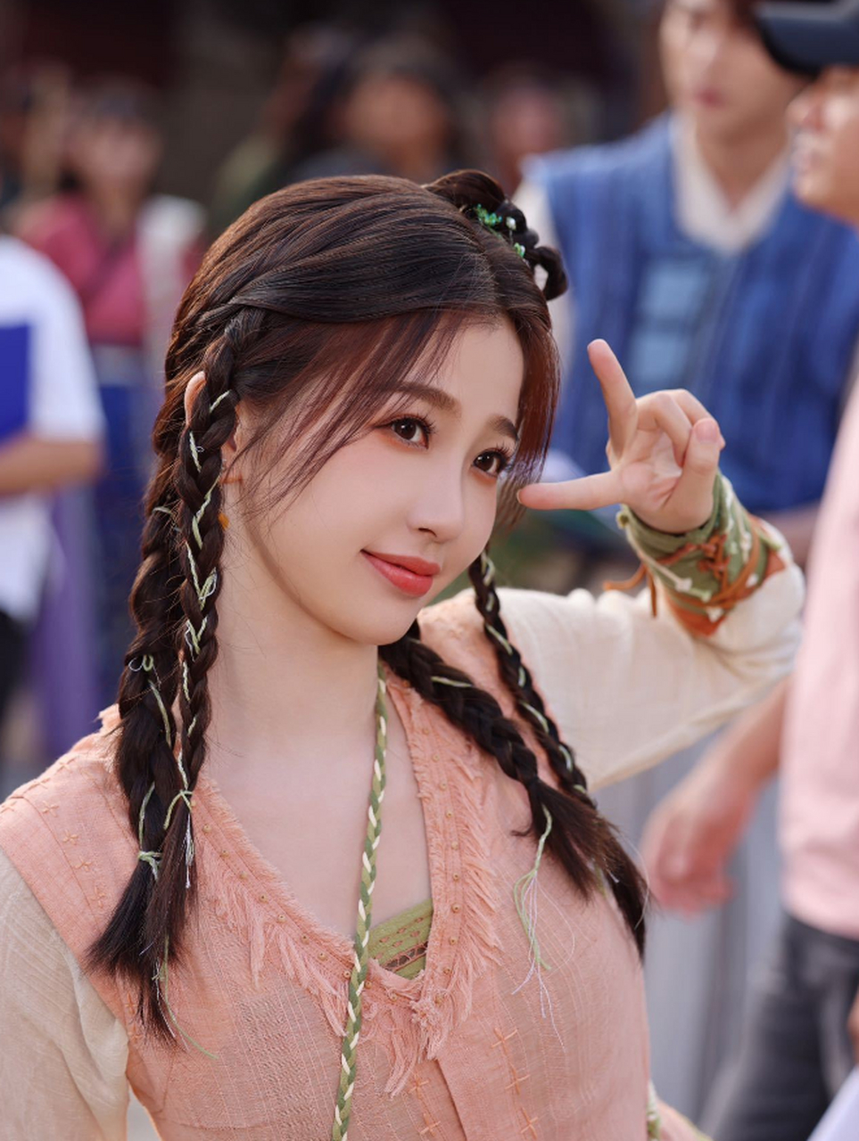 许凯虞书欣新剧开播# ,我们以前是不是低估了许凯和虞书欣这对的c感 