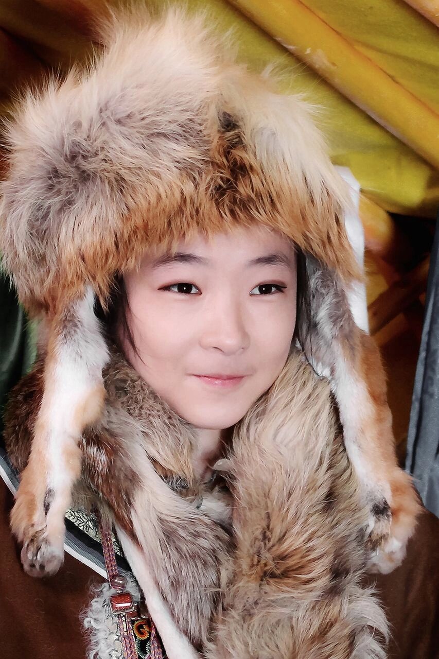 在这篇文章中,我们将带你领略蒙古姑娘的人像摄影魅力,让你轻松拍出