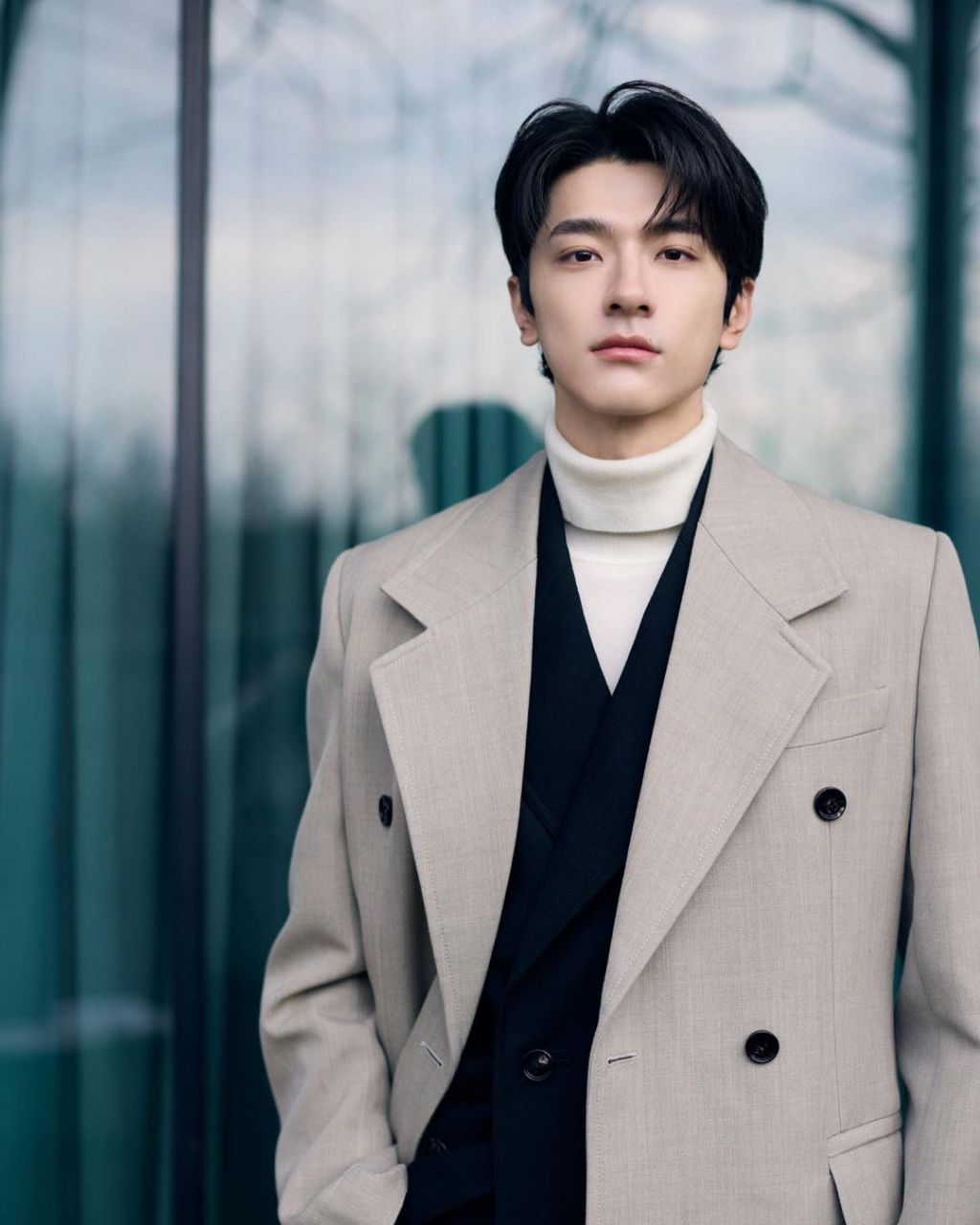 清俊少年林一头像 高领毛衣搭配西装外套 #最靓头像壁纸征集赛