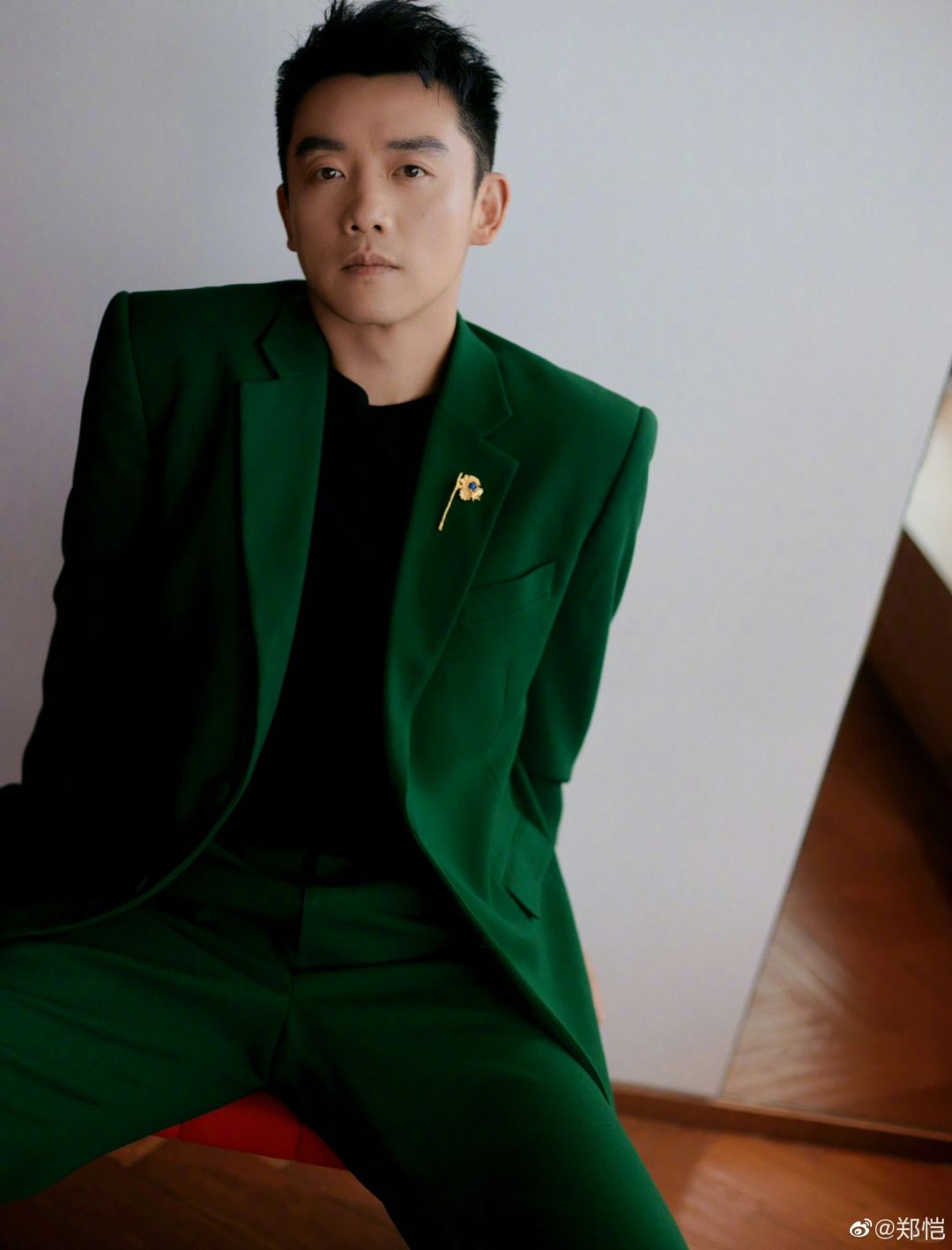 郑恺这位时尚型男,每次亮相都能给我们带来惊喜!
