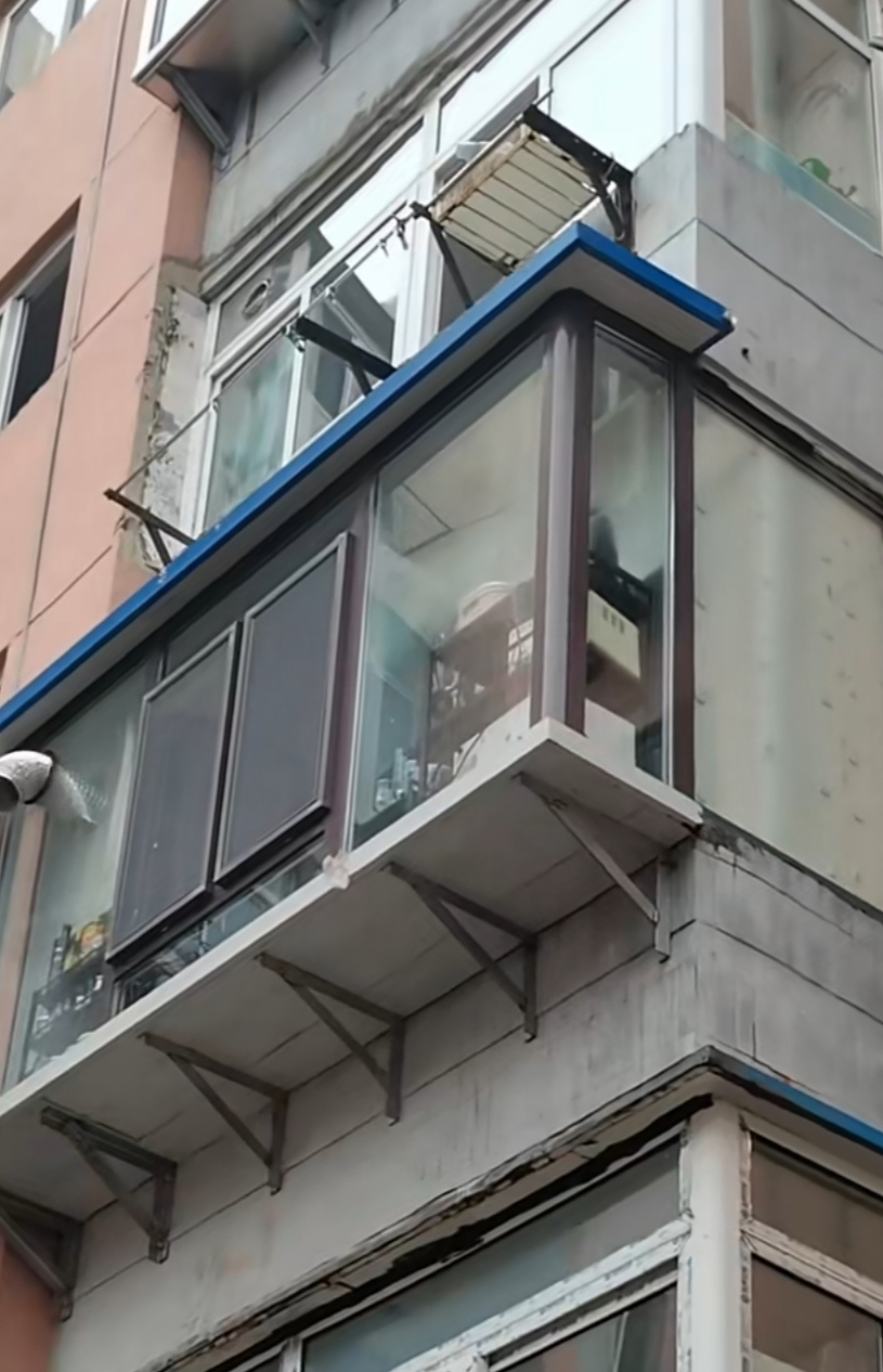 像图中这种阳台特别普遍